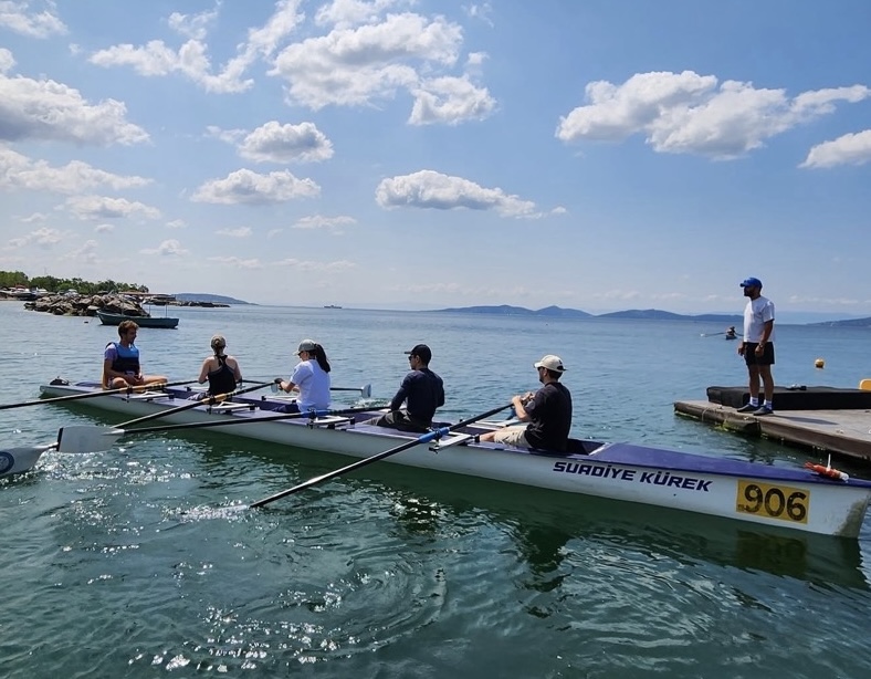 Yeni başlayanlar için kürek eğitimi