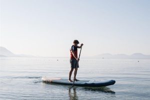 Suadiye sahilinde SUP board kiralama ve Kadıköy deniz aktiviteleri ile wellness