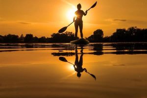 Kadıköy Suadiye sahilinde gün batımı SUP (Stand Up Paddle) deneyimi